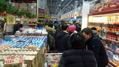 Почти 200 млрд тенге потратили казахстанцы перед Новым годом
