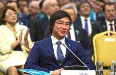 Кайрат Нуртас заявил, что никогда не свернёт с творческого пути