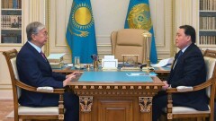 Токаев и Мамин обсудили состояние казахстанской экономики на фоне распространения коронавируса