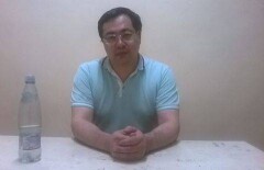 Полиция пытается принудительно привести Нарымбаева в суд несмотря на его госпитализацию