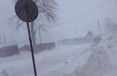Жители Актюбинской области учатся преодолевать сугробы в человеческий рост 