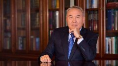 Нурсултан Назарбаев поблагодарил казахстанцев за участие в становлении Астаны