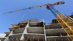 Сенатор Бакытжан Жумагулов назвал причины медленного строительства общежитий