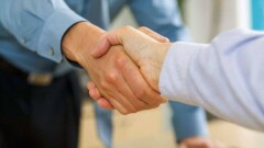 Казком и Народный Банк договорились о передаче имущества и обмене акций