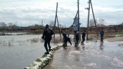 Больше 230 домов в трёх областях Казахстана остаётся под водой