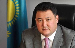 Аким Павлодара покорил горожан своими зелёными глазами
