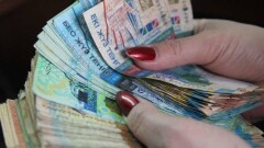 Реальный срок за взятку получили директор школы и давшая эти деньги учитель в Алматинской области
