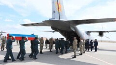 Погибших в вертолёте военных проводили в последний путь