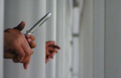 Осуждённого к ограничению свободы оштрафовали на 200 МРП 