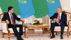Назарбаев предложил Бердымухамедову организовать встречу по спасению Арала