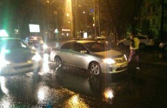 Трое пешеходов пострадали и один погиб в двух ДТП в Алматы
