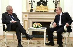 Бросить курить посоветовал президенту Чехии Путин 