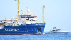 Италия не пускает в порты судно Sea Watch с беженцами, спасёнными ещё 12 июня
