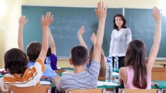 Закон о статусе педагога: штраф в 12 тысяч тенге за унижение учителя предлагает МОН
