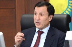 Астанинцы засыпали Джаксыбекова проблемными вопросами
