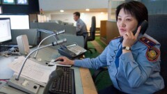 Алматинцы пять минут слушали гудки, позвонив по номеру "102"