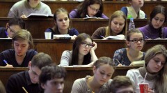 Около 20 тысяч казахстанских выпускников в этом году уедут учиться за рубеж – эксперт