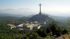 Испанцы высказались против выноса тела диктатора Франко из мемориального комплекса