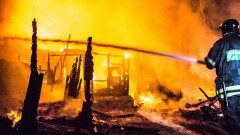 В Мангистау во время пожара в гараже взорвалась машина с ГБО