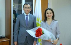 Гендиректор телеканала "Астана" возглавила партийный холдинг "Нур Медиа" 