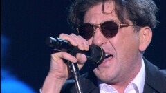 Зрители опубликовали видео падения Григория Лепса во время концерта