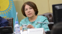Карагусова призывает саму себя хранить магазинные чеки в конвертике