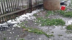 500 пострадавших от града жителей Щучинска обратились в акимат за помощью