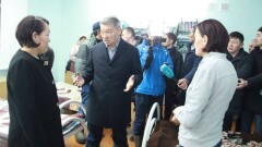 Даниал Ахметов пообещал пострадавшим от паводков в ВКО компенсировать убытки и жильё