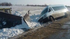 Более 250 человек эвакуировали спасатели из-за непогоды на трассах Казахстана