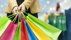 Казахстанцы тратят на распродажах Black Friday в среднем 34 000 тенге. Только 5% хотят снизить расходы в этом году