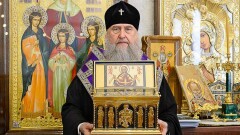 Митрополит Александр помолился об избавлении Казахстана от коронавируса