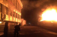 В Шымкенте эвакуируют жителей домов из-за пожара на рынке