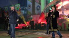"Хор Турецкого" поздравил казахстанцев с Днём единства народа в Алматы