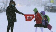 В ВКО объявили об отмене занятий в школах