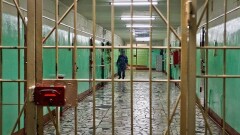 Сотрудника СИЗО Караганды осудили за организацию свиданий заключённых