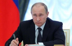 Путин объявил в России 1 ноября днем траура по погибшим в авиакатастрофе