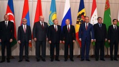Назарбаев призвал активнее развивать свободную торговлю услугами в СНГ
