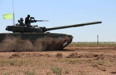 Казахстанцы триумфально завершили первый заезд "Танкового биатлона"