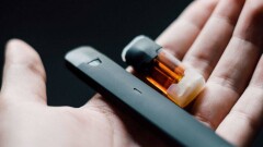 Казахстанцам советуют отказаться от вейпов из-за возросшей смертности после их использования в США 