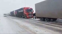 Трассу из Нур-Султана в Павлодар открыли. 90 фур смогли выбраться из снежного плена