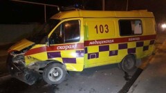Машина скорой помощи перевернулась в Алматы. Есть пострадавшие