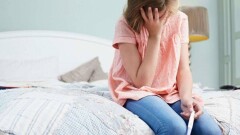 В ранней беременности считают виноватыми девочек. Но мальчики тоже должны нести ответственность