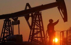 Профсоюзы пристально следят за сокращением нефтяников 
