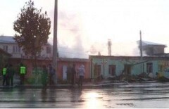 Сразу три дома вместе с кафе сгорели дотла в Шымкенте