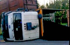 Поезд снёс автомобиль в окрестностях Павлодара