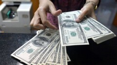 Нацвалюта на бирже укрепилась по отношению к доллару