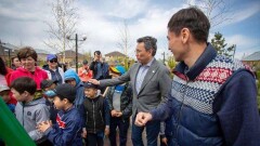 Бахыт Султанов наводил порядок вместе с жителями Нур-Султана
