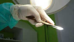 Дело о неудачном обрезании начали рассматривать в Костанае