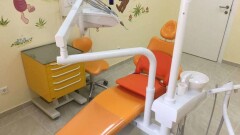 Врач стоматологии в Караганде, где умер ребёнок, проходит по ещё одному делу 