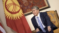 Президент Кыргызстана Алмазбек Атамбаев выписан из больницы в Москве